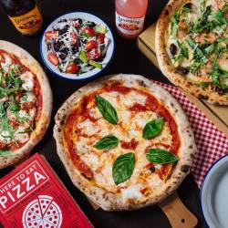 Discovering Halal Pizza Heaven in Taipei: Gusto Pizza