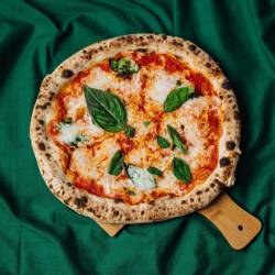 Where can I find Vegan Pizza in Taiwan?